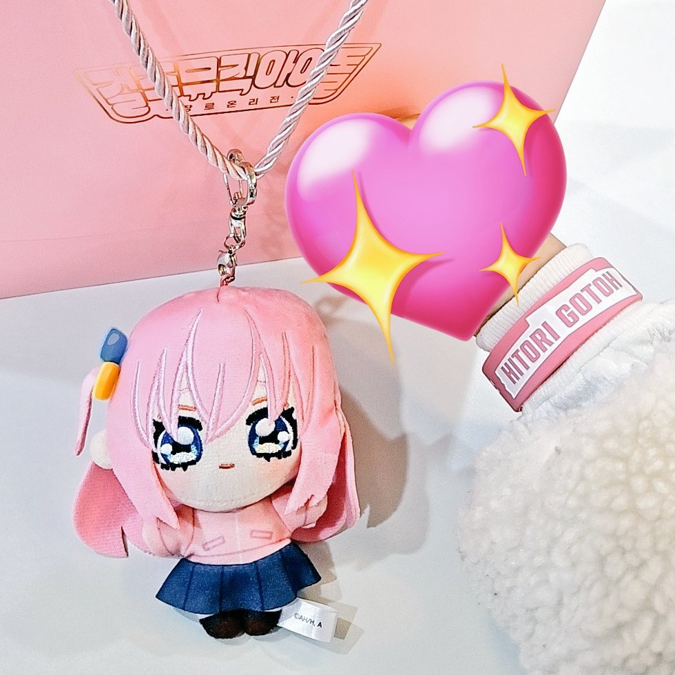 첫 걸뮤온, 온리전 성공적 정복기.
만난 모든분들 정말 영광이였습니다😎🎸🎸
제가 산 모든 굿즈, 회지 중 후회는 1도 없네요
다 너무 예쁘고 아름답고 정말 뿌듯한 소비였어요...
넘 수고많으셨고 이런 예쁜작품들 정말 감사합니다..
또 어디선가 만나기를🎀

+ALT (사실너궤주접뿐이긴한데)