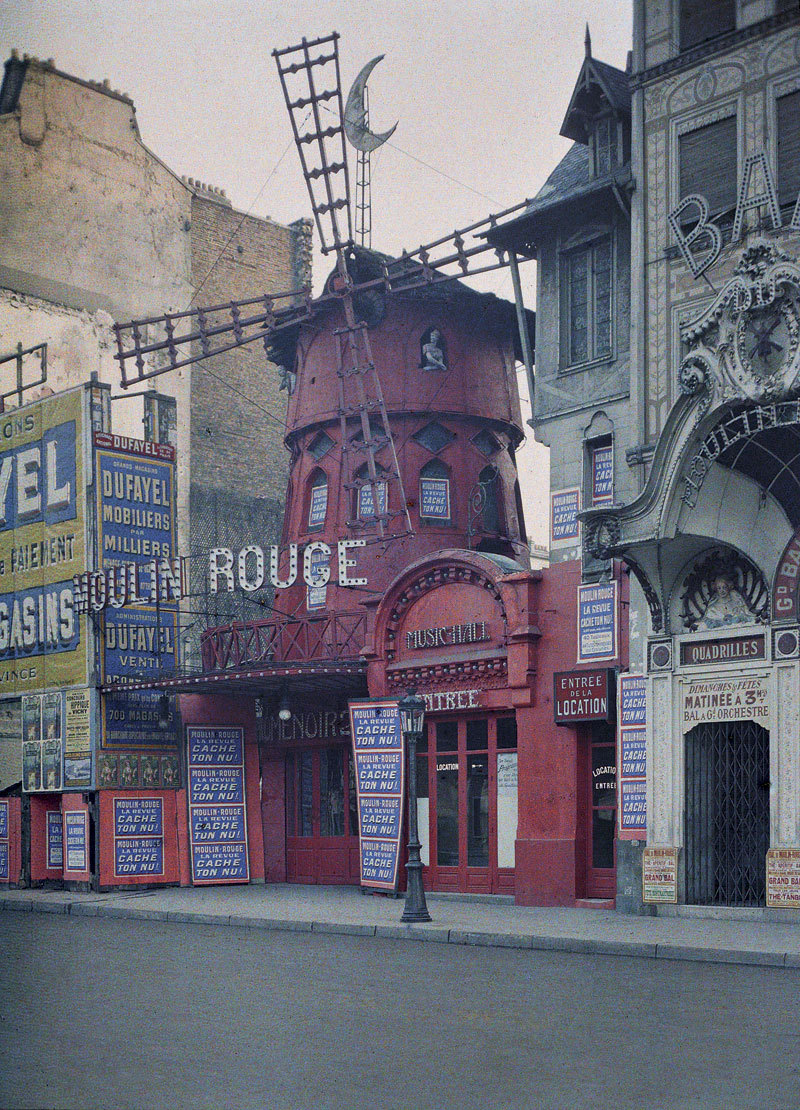 Autochrome picture of Le Moulin Rouge, Boulevard de Clichy, Paris. Photographed by Stéphane Passet on the 24th June 1914.