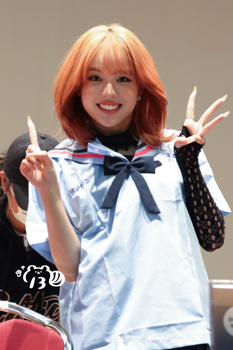 13_ALPHAZ's tweet photo. 260131 XG 1st Full Album 'THE CORE - 核' OFFLINE FAN SIGN EVENT

台湾の制服をじ���りちゃんに用意したんだけど……😭😭🧡

あまりにも似合いすぎて……😭😭😭
着た瞬間、感情がこみ上げてきてそのまま泣いちゃった…………

#XG #JURIA @XGOfficial_ https://t.co/Iu64WaQjdV