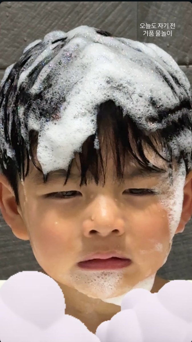 silly soapy baby in the bubble bath!!😂🛁🫧