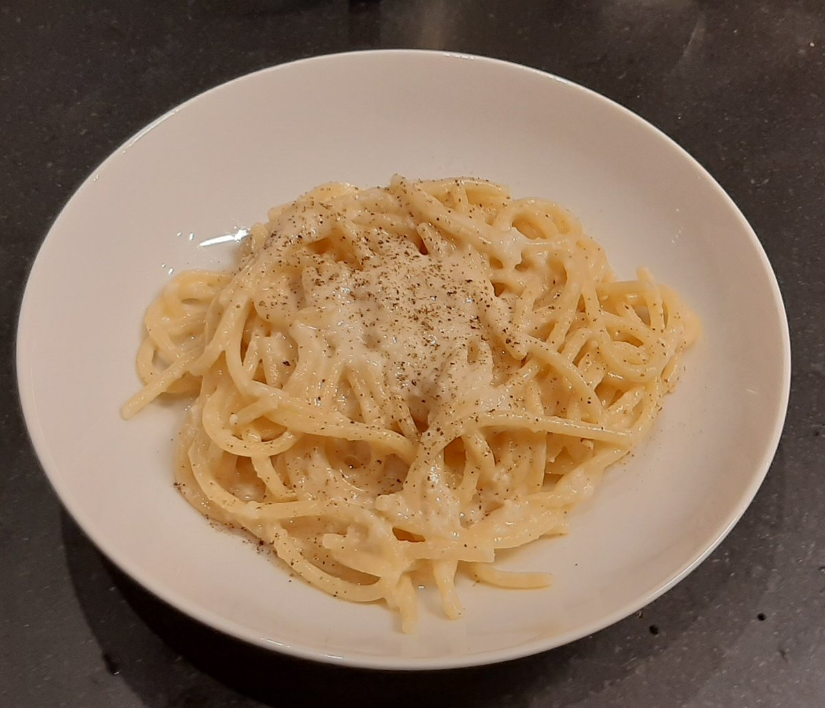 VittorioMerlo's tweet photo. Spaghetti cacio e pepe https://t.co/6tdItu1TAR