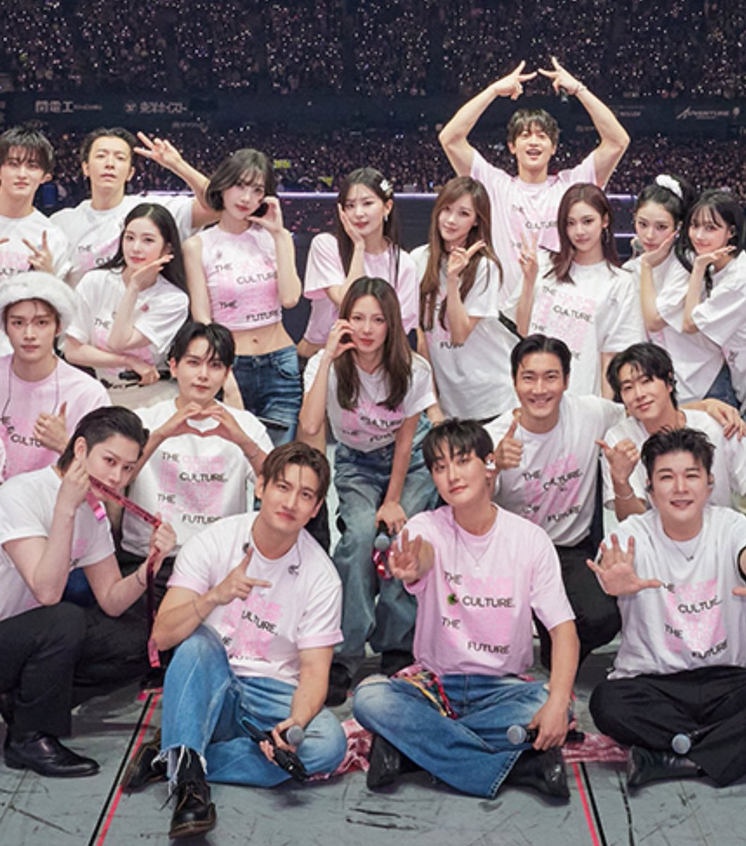 HYOYEON_Updates's tweet photo. So, now Hyoyeon is the longest-serving artist under SM Entertainment….. 26 years… https://t.co/7UaKvbYHBD