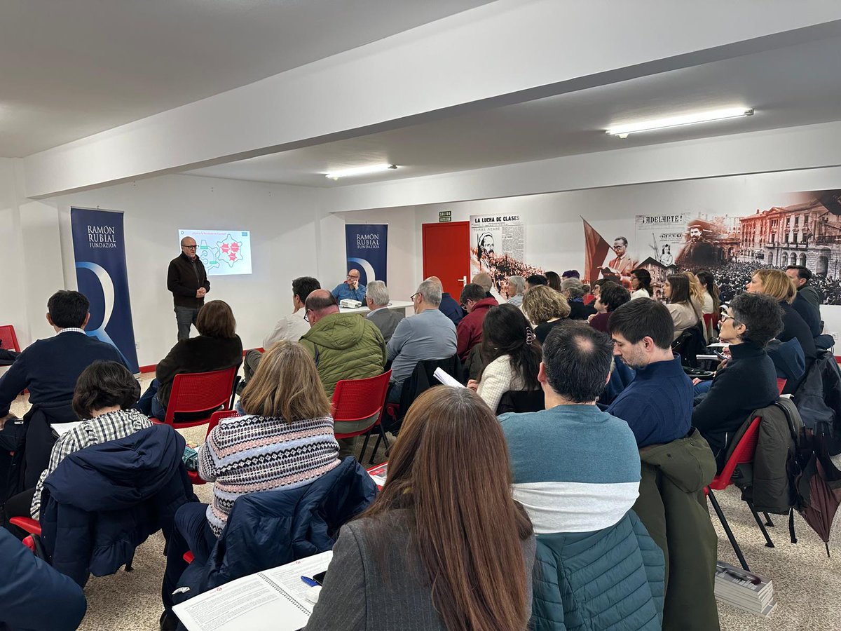 Cerramos una jornada clave tras meses de formación en #GobiernoAbierto.

Datos abiertos, transparencia y participación para trasladar propuestas de mejora a nuestro municipio.

Eibar Con nuestros concejales @Isaac_palencia, Almudena y Alberto. 🤝📊✨