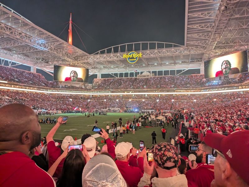 reynm03's tweet photo. Here’s one of my favorite photos I took capturing IU’s takeover of Miami’s home stadium, with De’Angelo Ponds on the video board in his hometown. (I needed @AngeloPonds in this, too!) https://t.co/5VG9A6wNne