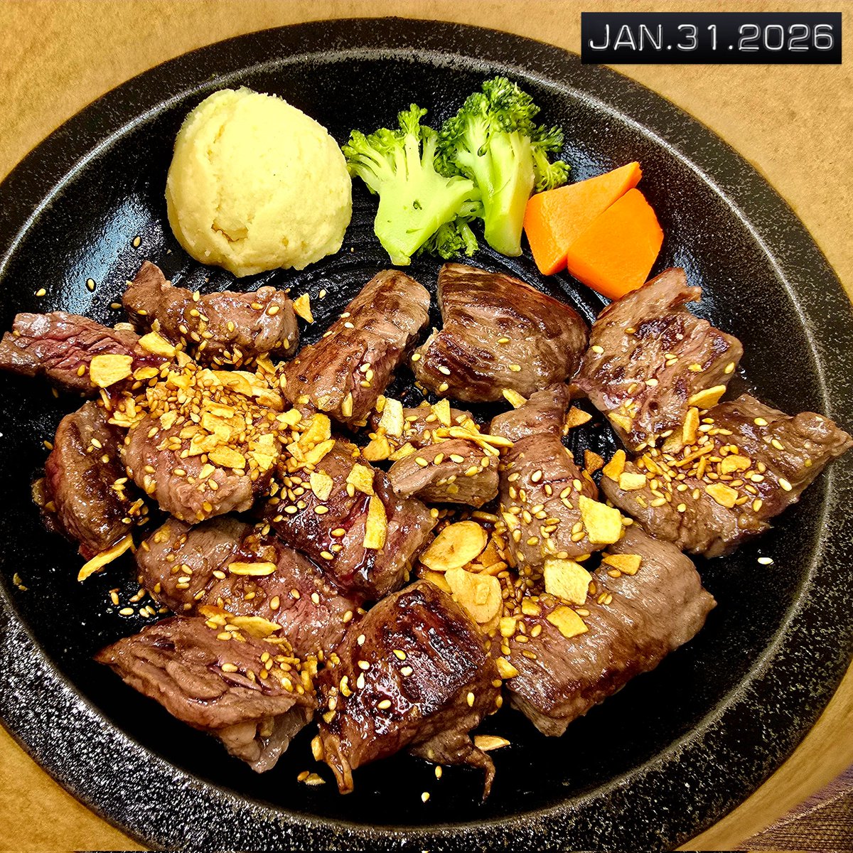 怎麼來到橫濱，最後是吃牛排？？？
#midnighygourmets
#my365