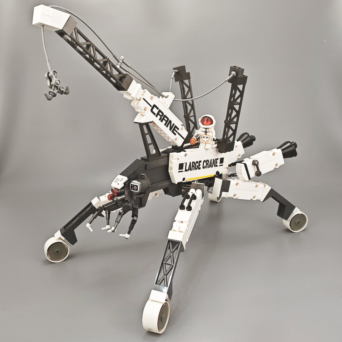 RS11200 Space Craft Type

#lego #droneuary