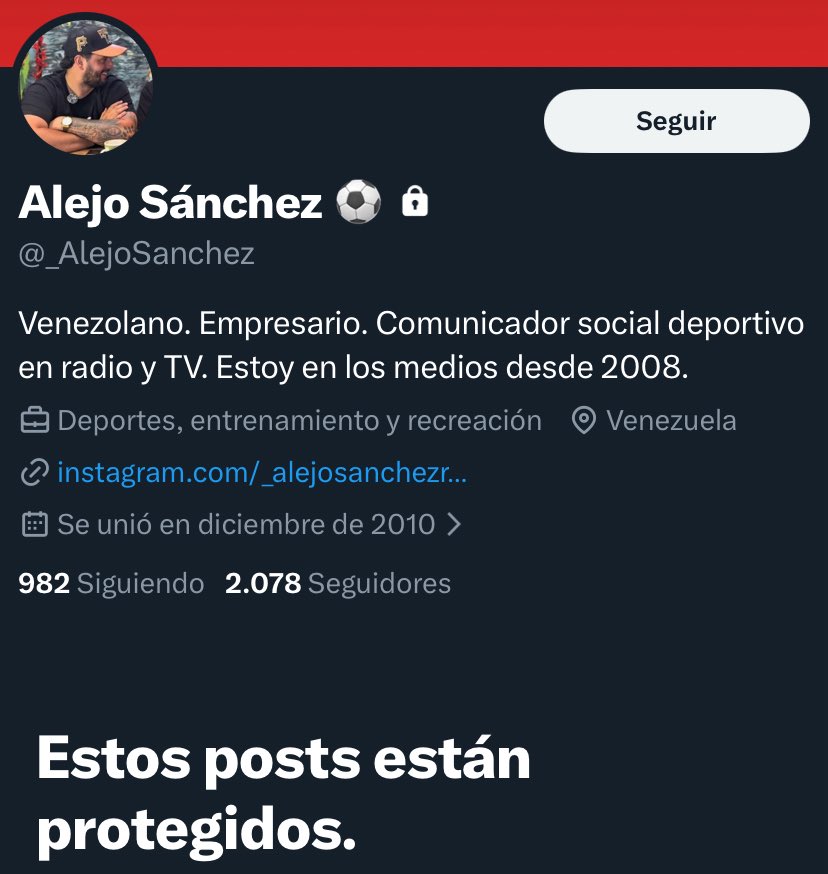 Alexiz74's tweet photo. Persona no grata en el universo Deportivo Táchira y el que lo defienda que vaya a revisarse al médico . https://t.co/qbBKV2ZwR7