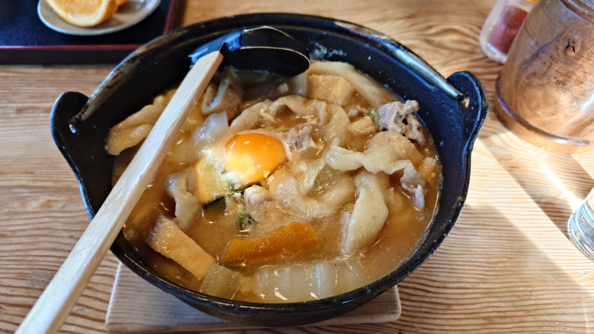 今年は1月から結構忙しくはあったけど
なんだかんだで、仕事で山梨に行ったのでほうとう食べたり、森戸神社、3期生ライブ、三峯神社に行ったりと色々と楽しんでたな