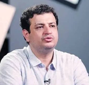 این چهار راس ، ۳ نقطه اشتراک بارز دارند ؛

۱. طرفداران‌شون ، زبون‌نفهم‌ترین افراد تاریخ هستند
۲. هیچکدوم یک دقیقه سابقه کار ندارند
۳. همشون هم مدعی نجات ایران هستند