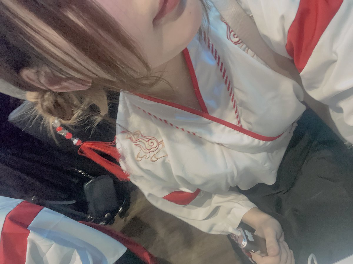 yzuyzu_fever's tweet photo. ゆずは今日限り巫女なりました✨
みんなの運気アゲまくるよ〜ん！⤴️⤴️ https://t.co/EviNmlPDvM