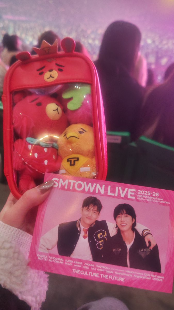 pmcs0106's tweet photo. SMTOWN♥️♥️♥️ https://t.co/xMXOravgCb