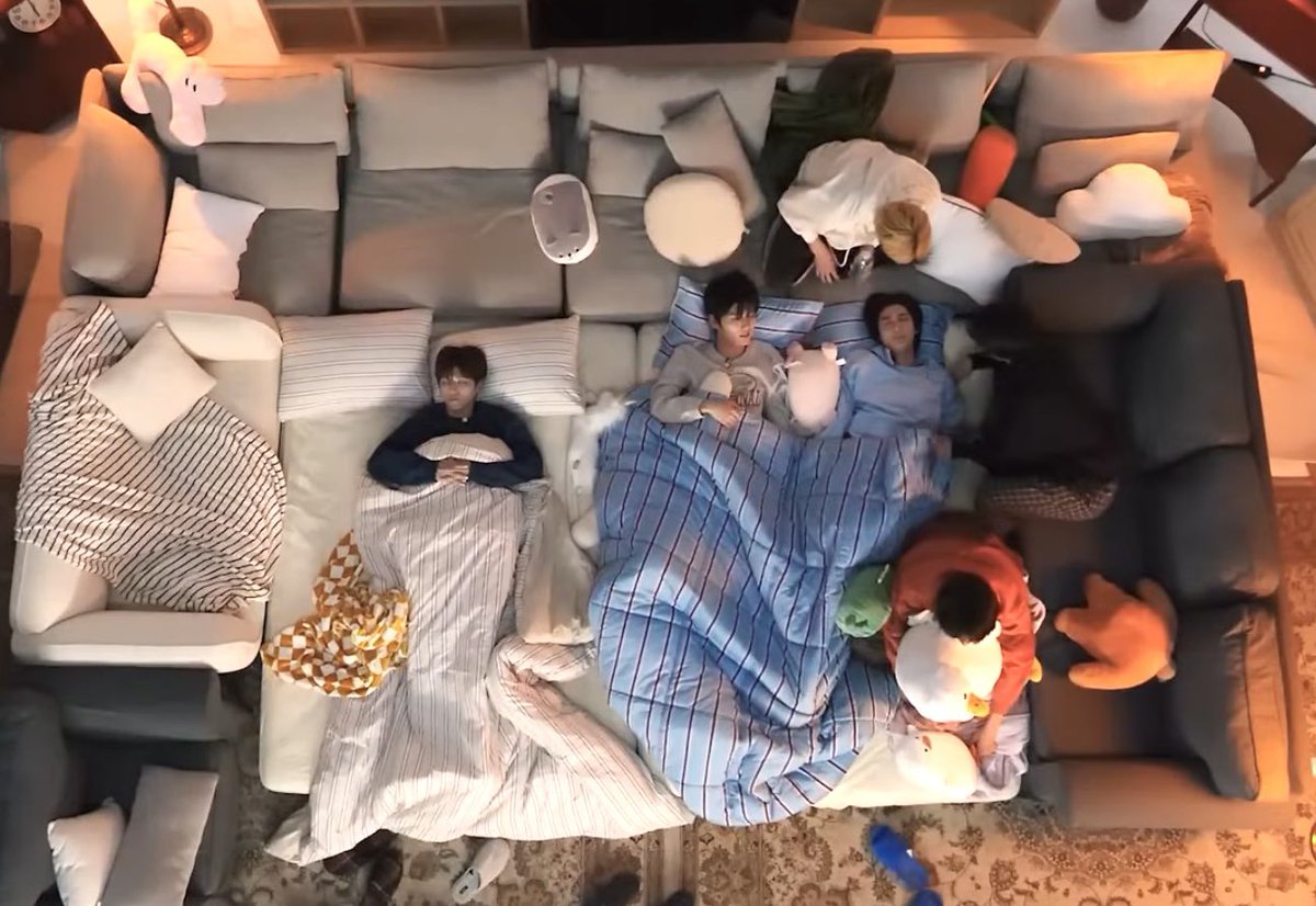 I                                         EEEEE