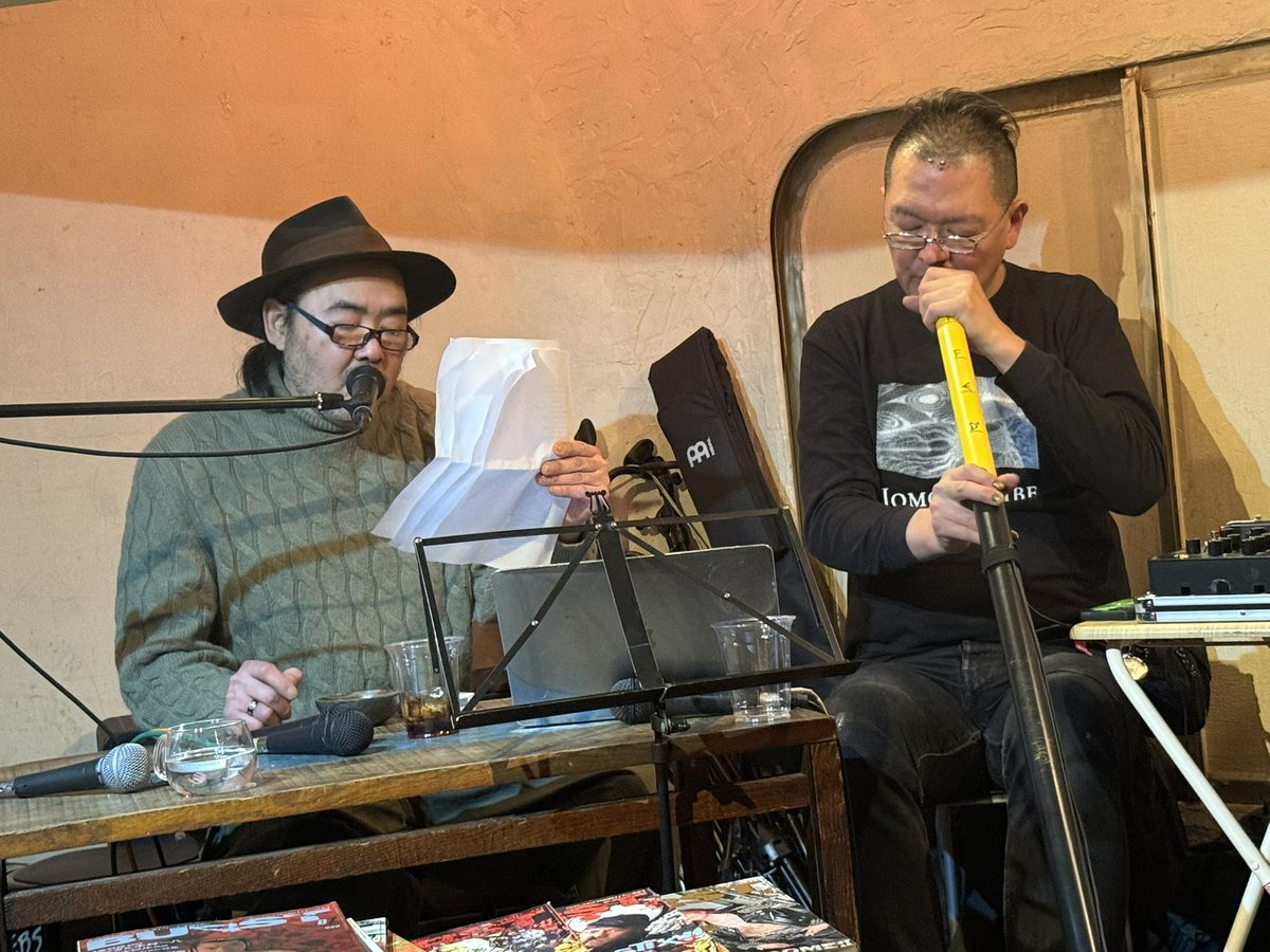 elovissato's tweet photo. 昨日は阿佐ヶ谷白線ギャラリーにて
BURSTマガジン展示会だったが
阿佐ヶ谷タバサで生配信立会で
ピスケンやケロッピー前田さんやスターリン乾さん死体カメラマン釣崎さんツージーやツバキアンナさんやらから貴重な話を生で聞けて良かったー
良い経験ありがとう
#Burst #BurstMagazine
@kamo_to_rock https://t.co/MSxTaOjbmX