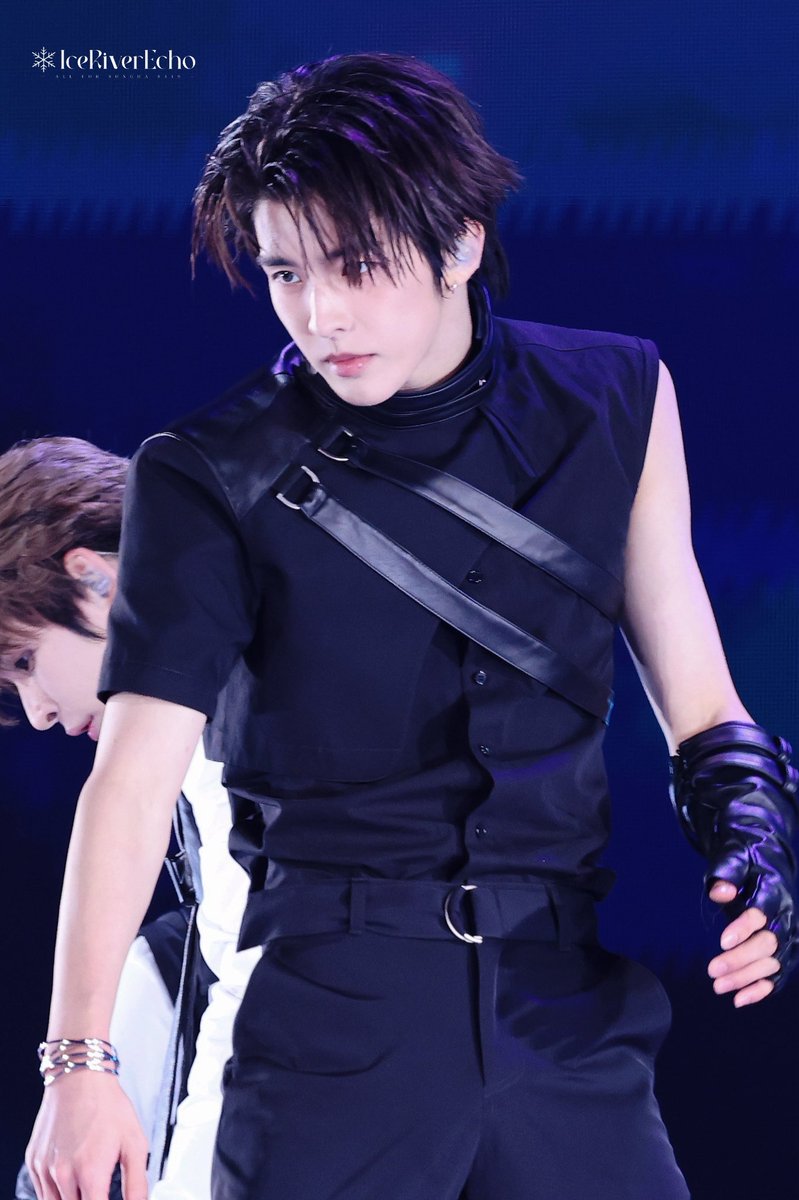 IceRiverEcho's tweet photo. 260131 SMT in Fukuoka
🐺
#SONGHA #송하 #SMTR25 https://t.co/fmmBh36PFu