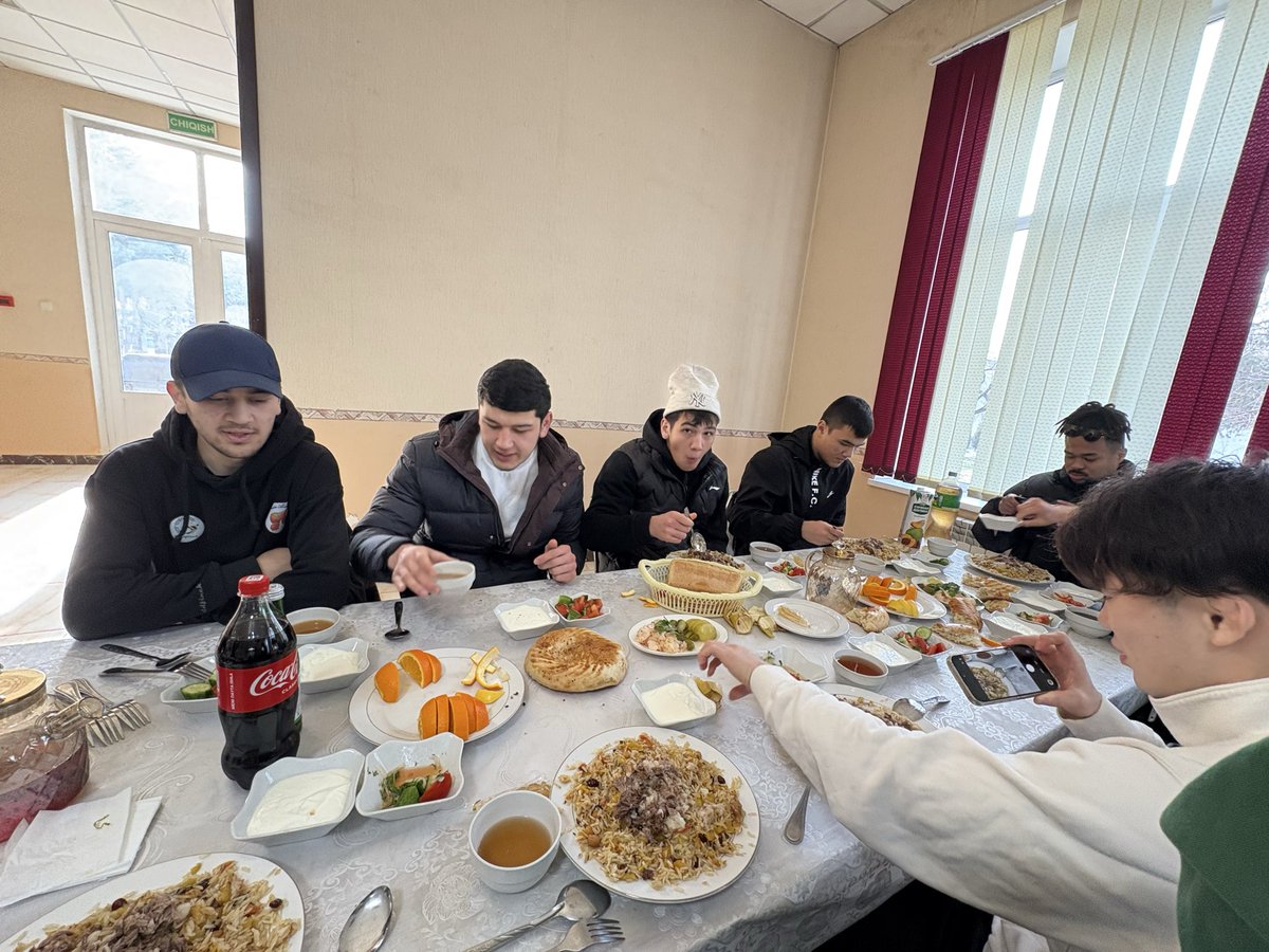 大橋ジム・アマチームで
ウズベキスタン🇺🇿へ来てます❤‍🔥

トップチームと練習中🔥

スポンサーの皆様の支えがあってこそ、この挑戦ができています。
有り難う御座います🙇