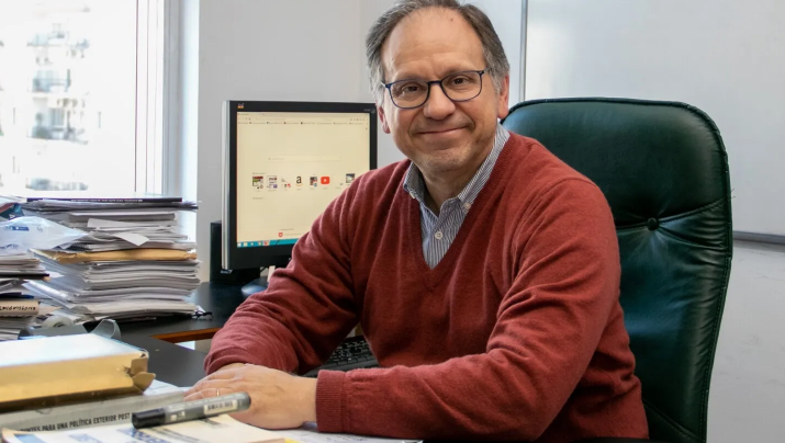 Ahora Alejandro Corbacho, analista internacional con <a href="/ignaciomiri/">Ignacio Miri</a> y <a href="/martingrosz/">Martín Grosz</a> en @cuestionesradio por <a href="/splendidam990/">Splendid AM 990</a>