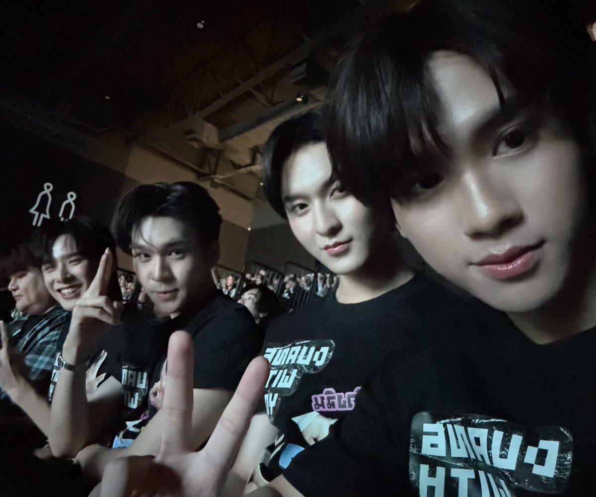 มาเป็นกำลังใจให้ด้วงฉินและผองเพื่อนนะคับ
#คืนนี้มีด้วงนะเธอ
 #DuangWithYouSeries