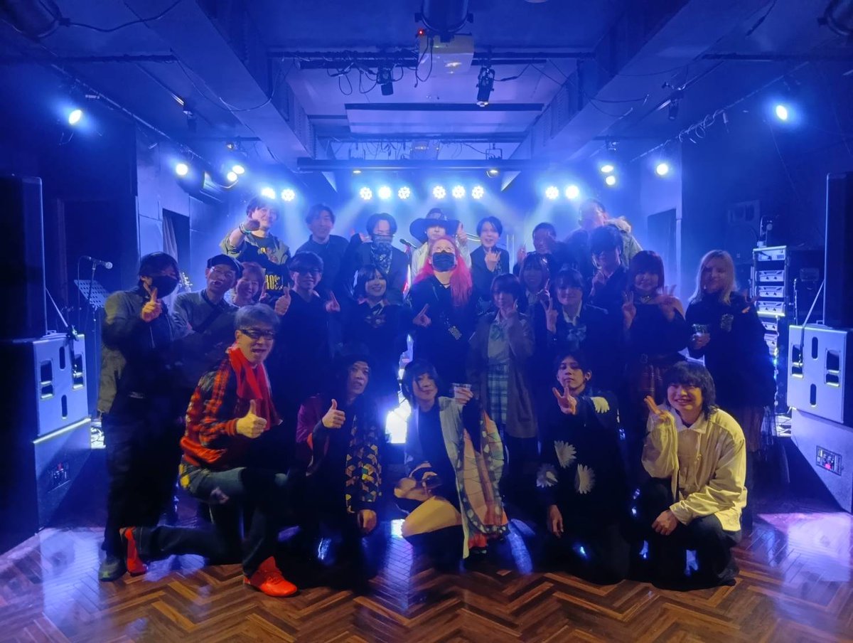 MOZ_ANRI's tweet image. Room61さんでのバンドありがとうございました(♡ᴗ͈ˬᴗ͈)ﾍﾟｺﾘ｡:.ﾟ
deiのマスクめちゃくちゃかっこいい！
ゆぴもステージ見てくれてありがとう🥲✨

 #あんりっぴとはぴ友 💗໒꒱
 #MOZZ