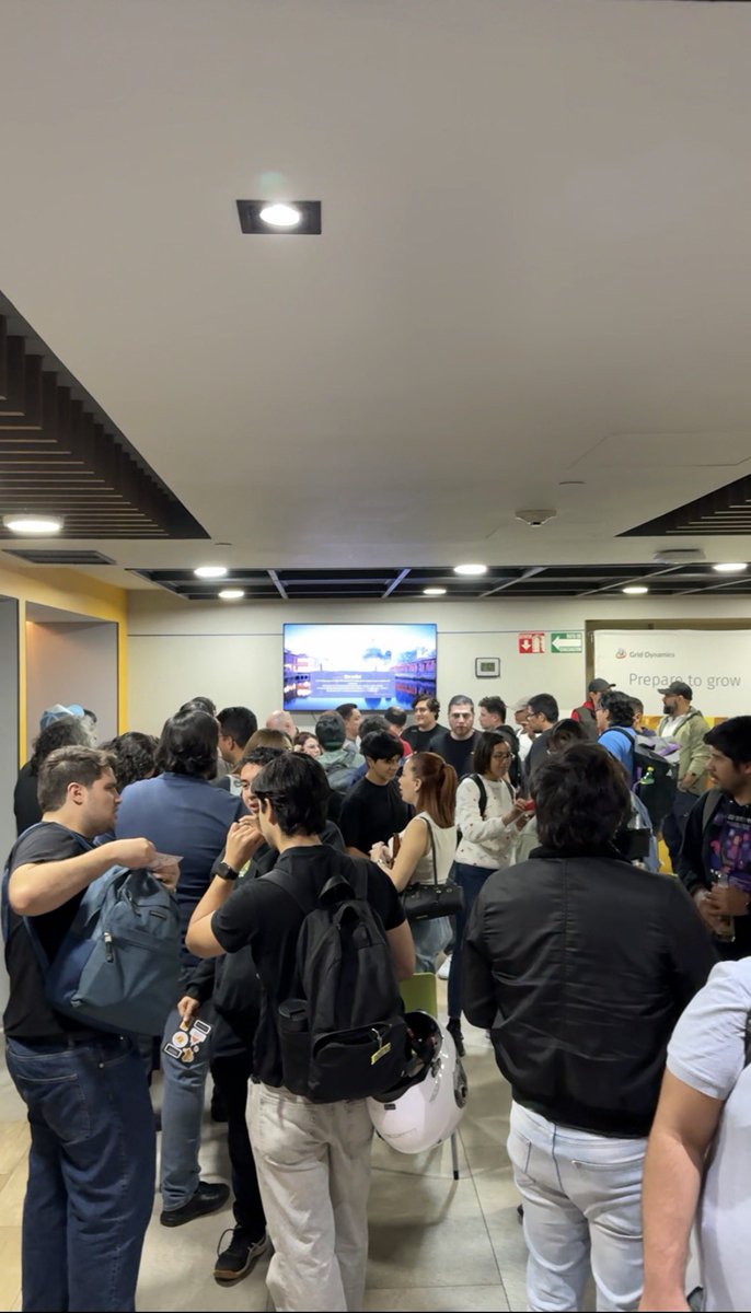 Christian Campos tweet media