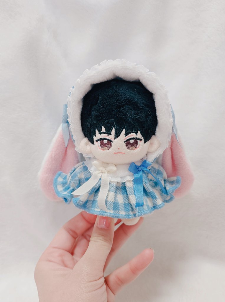 꼬까옷 와서 일태 입혀봄☺️☺️
옷 너무 이쁘다ㅜㅜ🩶🖤🩶🖤
내일 데리고 나가야지^~^