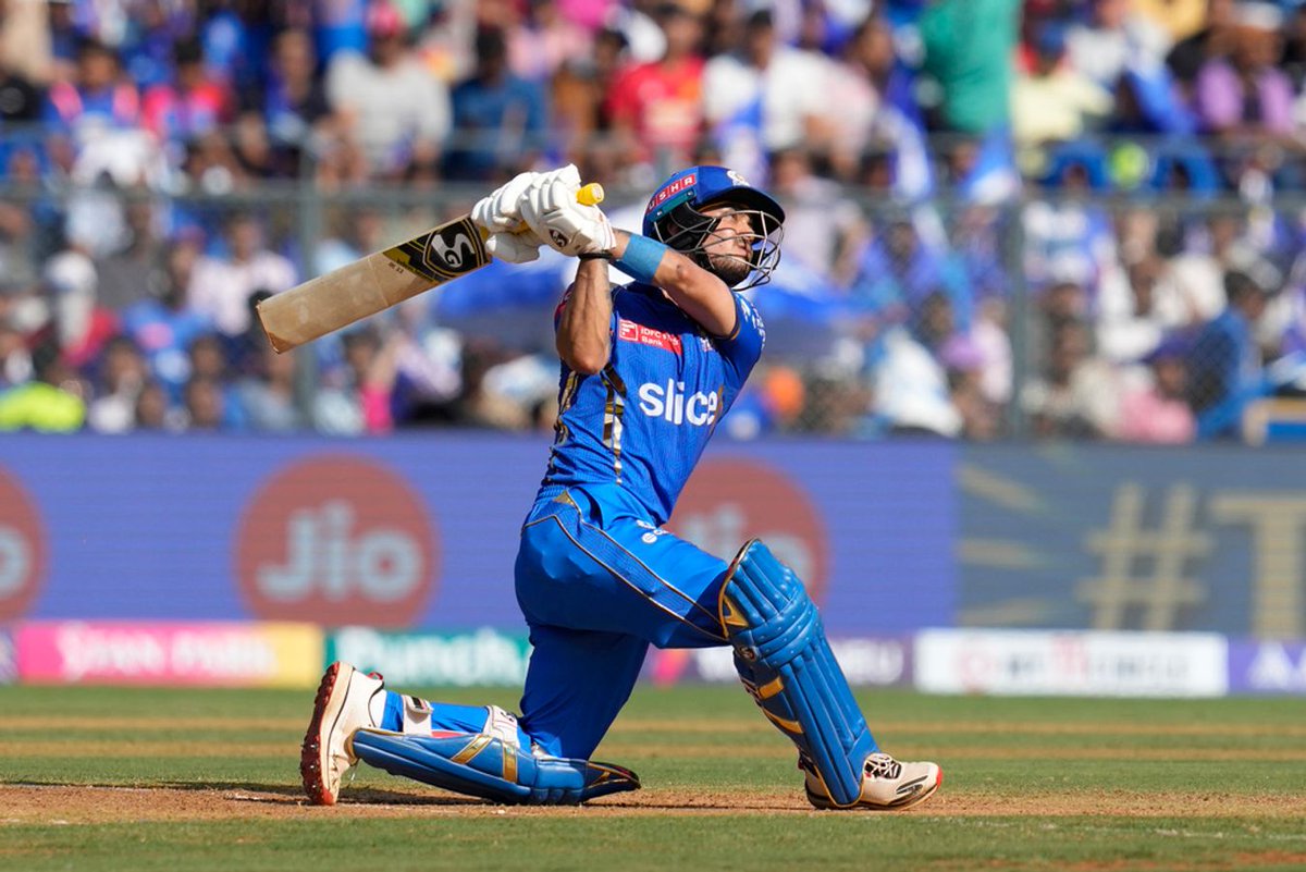 MaheshJain68174's tweet photo. Twitter has changed the like button ❤️ to celebrate fifty of ishan kishan 

Ishan kishan is a great player ...Hundred coming him  #INDvsNZ #indvsnz4tht20 Sanju Samson https://t.co/27oT7IVHv1