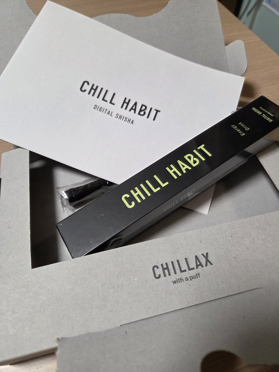 報告遅れましたが、無事届きました✨️
容器から高級感あってテンション上がります👍タバコ吸わないので緊張しますが、明日ちょっと吸ってみようと思います😁❗️
有り難う御座いました🙏✨️
また感想を投稿したいと思います🙌

#チルハビット
#CHILL_HABIT