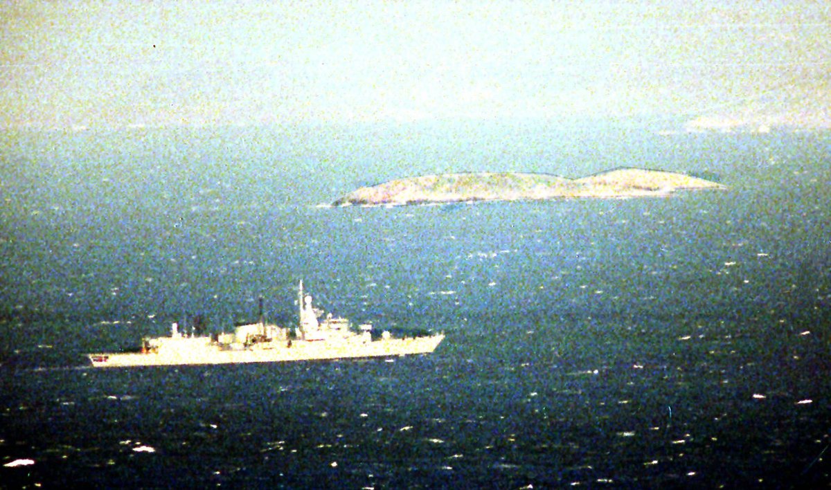 SWCrafted's tweet image. ΙΜΙΑ – Μέρος ΙΙΙ
Αποτίμηση Ισοζυγίου ΕΔ

Η αποτίμηση της στρατιωτικής ετοιμότητας των Ελληνικών Ενόπλων Δυνάμεων κατά την κρίση των Ιμίων οφείλει να διαχωρίσει με αυστηρότητα τρία επίπεδα:
1) Τακτικό (tactical)
2) Επιχειρησιακό (operational) 
3) Στρατηγικό (strategic)
Η σύγχυση⬇️