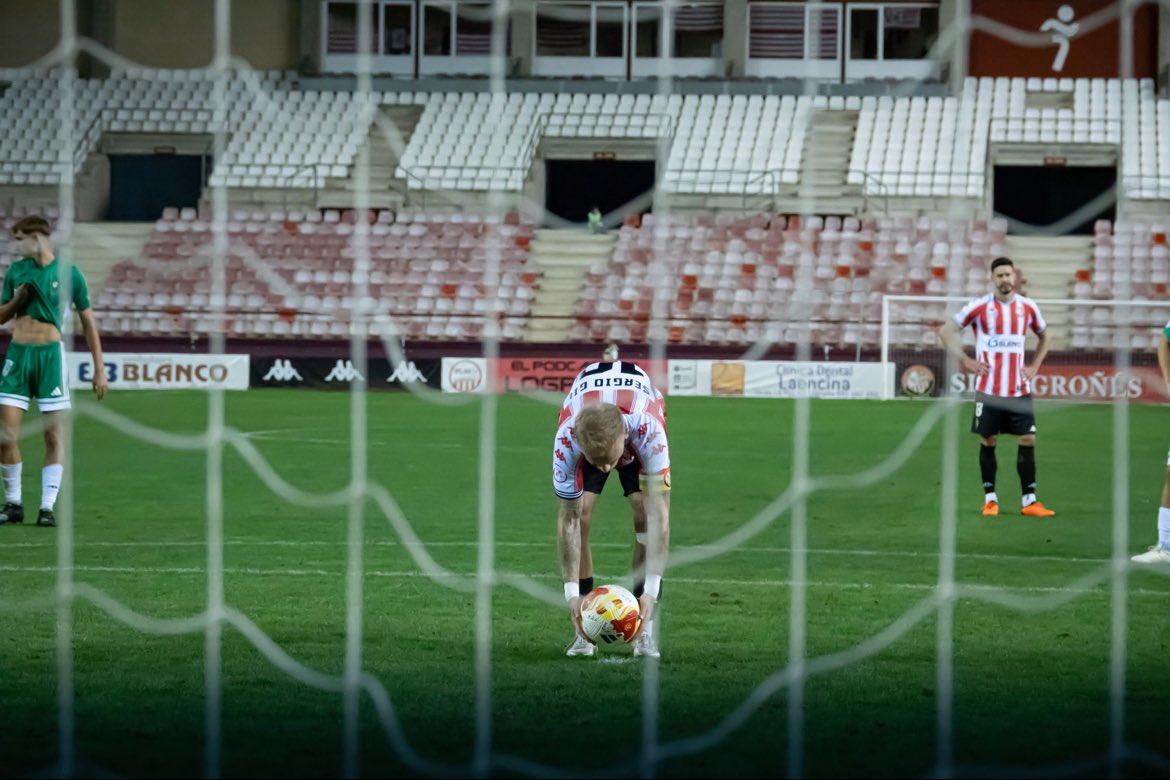 SD Logroñés tweet media