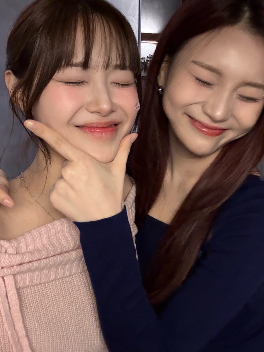 GFS_backup's tweet photo. [PIC] 260131 - Umji (ummmmm_j.i) post with Chuu

🐹Chuu Can Do It Chuu Chuu Chuu

#GFRIEND #VIVIZ #UMJI @VIVIZ_official https://t.co/xsUjx73X5U