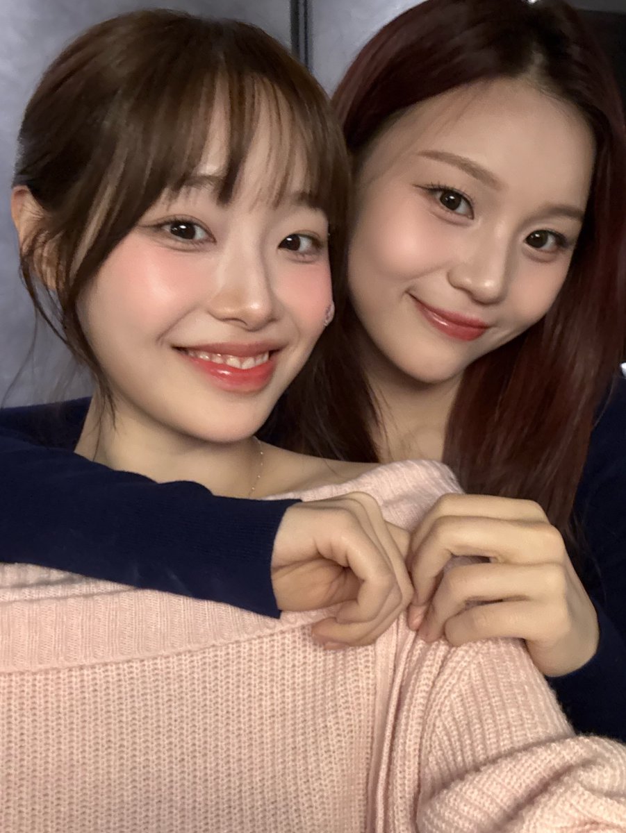 GFS_backup's tweet photo. [PIC] 260131 - Umji (ummmmm_j.i) post with Chuu

🐹Chuu Can Do It Chuu Chuu Chuu

#GFRIEND #VIVIZ #UMJI @VIVIZ_official https://t.co/xsUjx73X5U