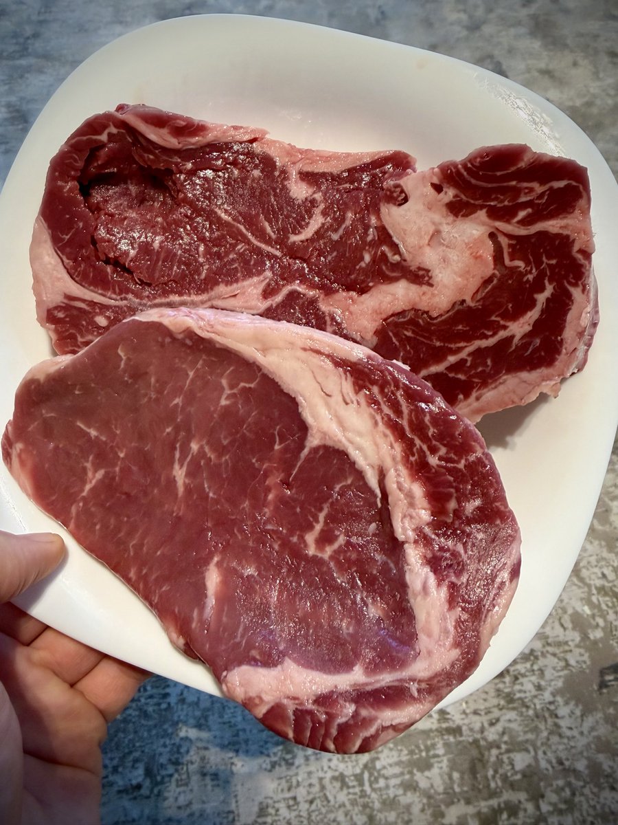 Началото на една паста рагу 😁❤️
След 4.5-5 часа ще е готова! ❤️