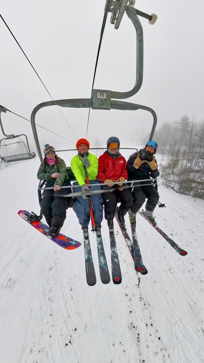 Ski Rex Media tweet media