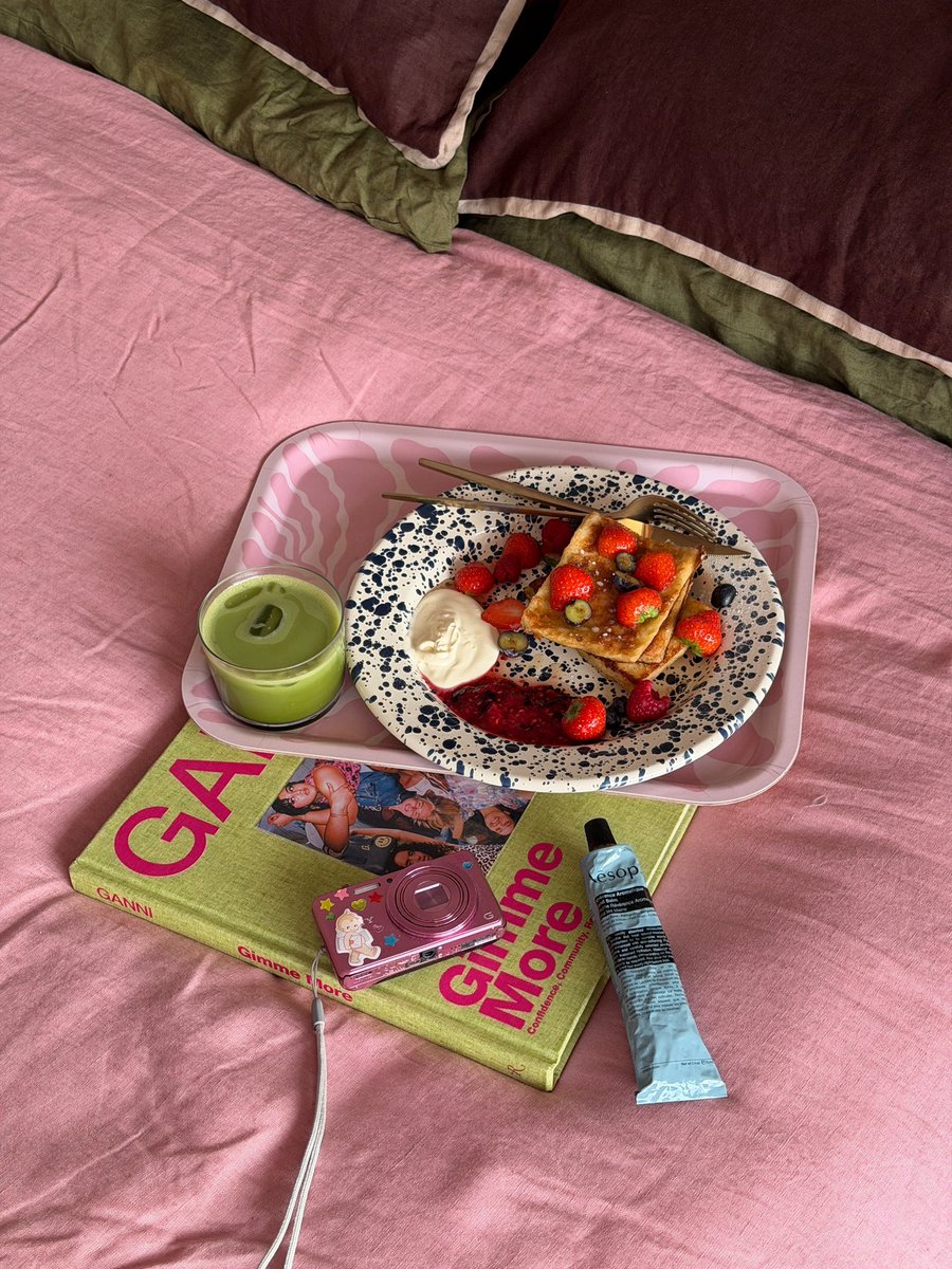 tashteshtish's tweet image. january dump