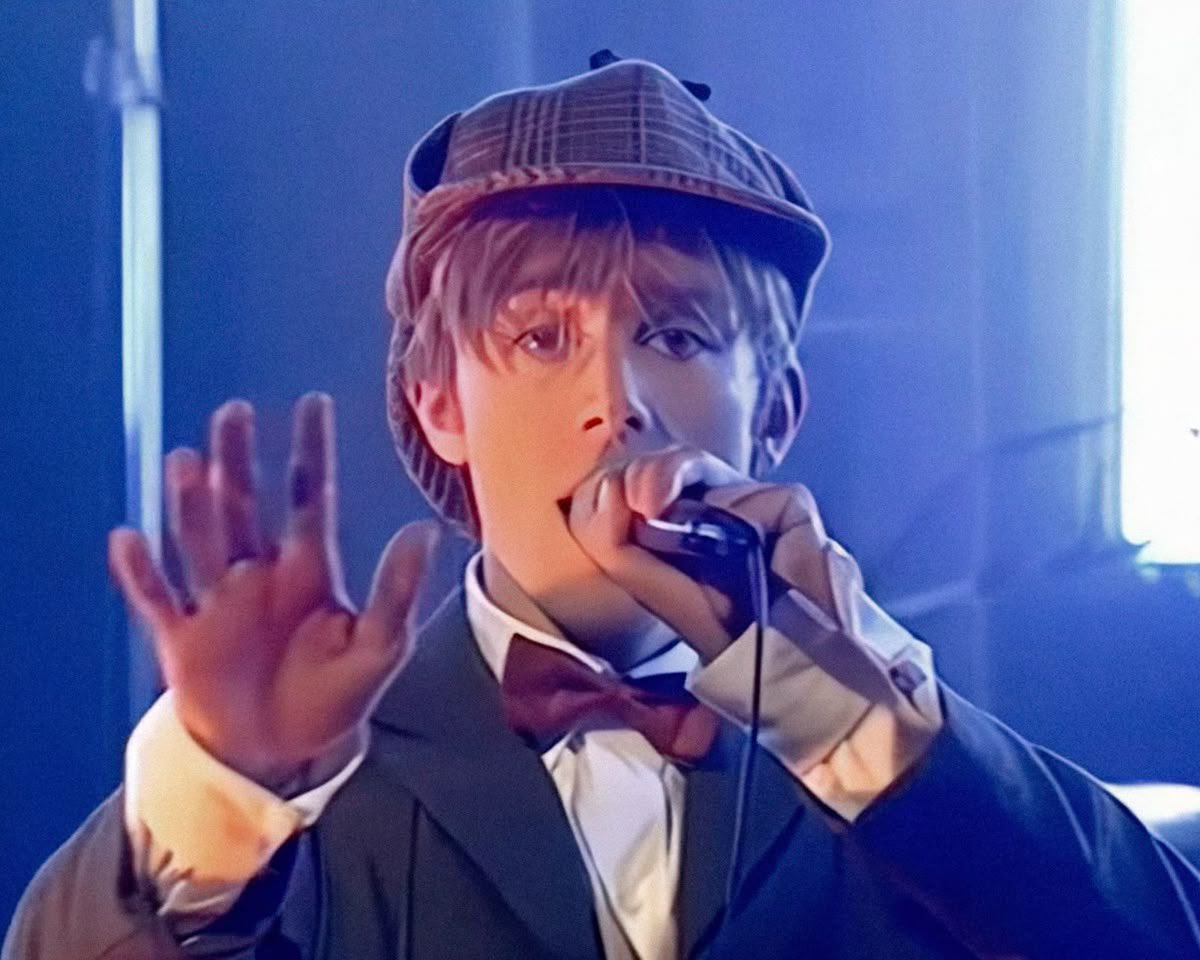 blurverted's tweet image. no #shit sherlock