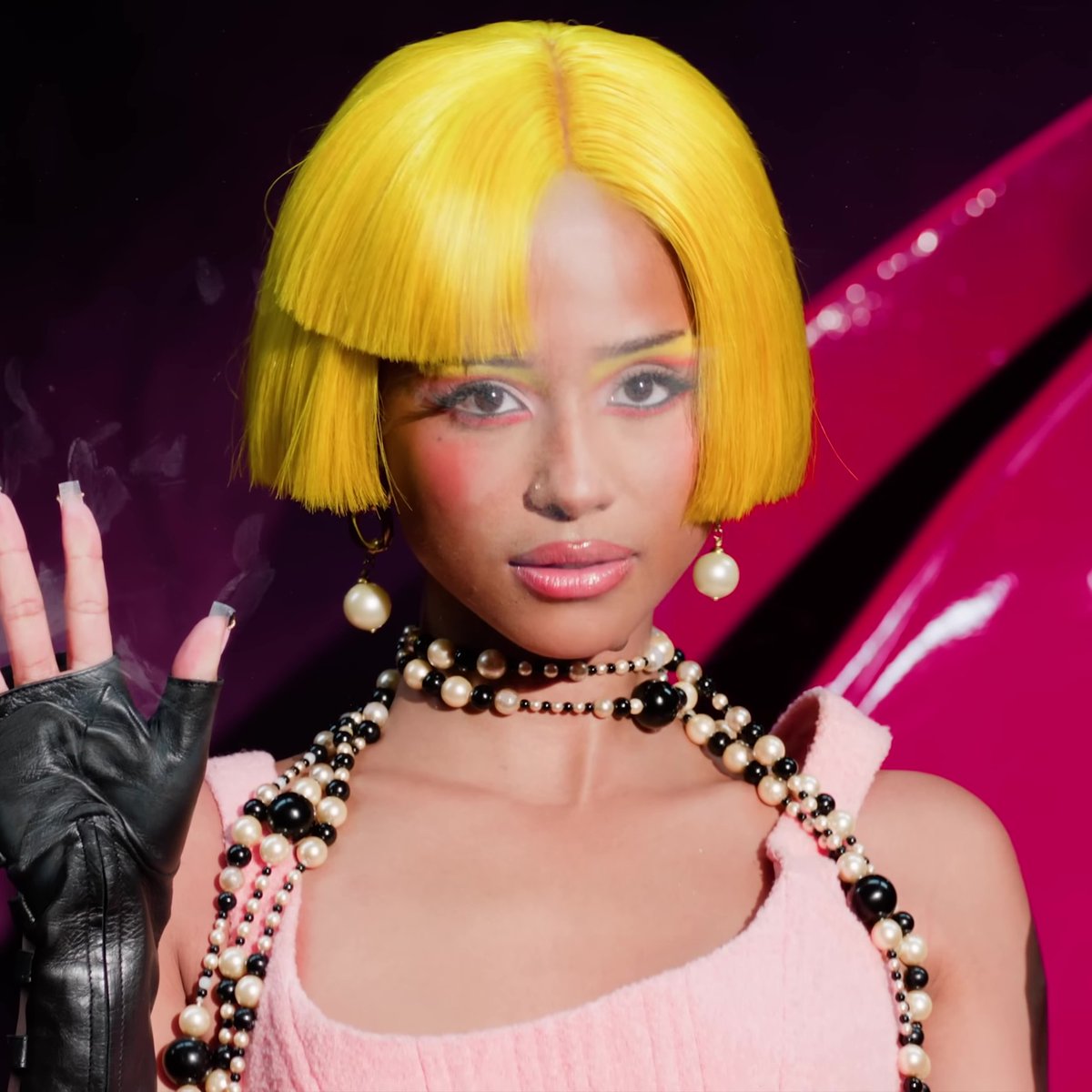 chartstyla's tweet image. Tyla’s “CHANEL” jumps 12 spots to #29 on the global Spotify chart with 2.416 million streams.

It’s also the biggest gainer on the US Spotify chart, up 47 spots to #139 with 375K streams.