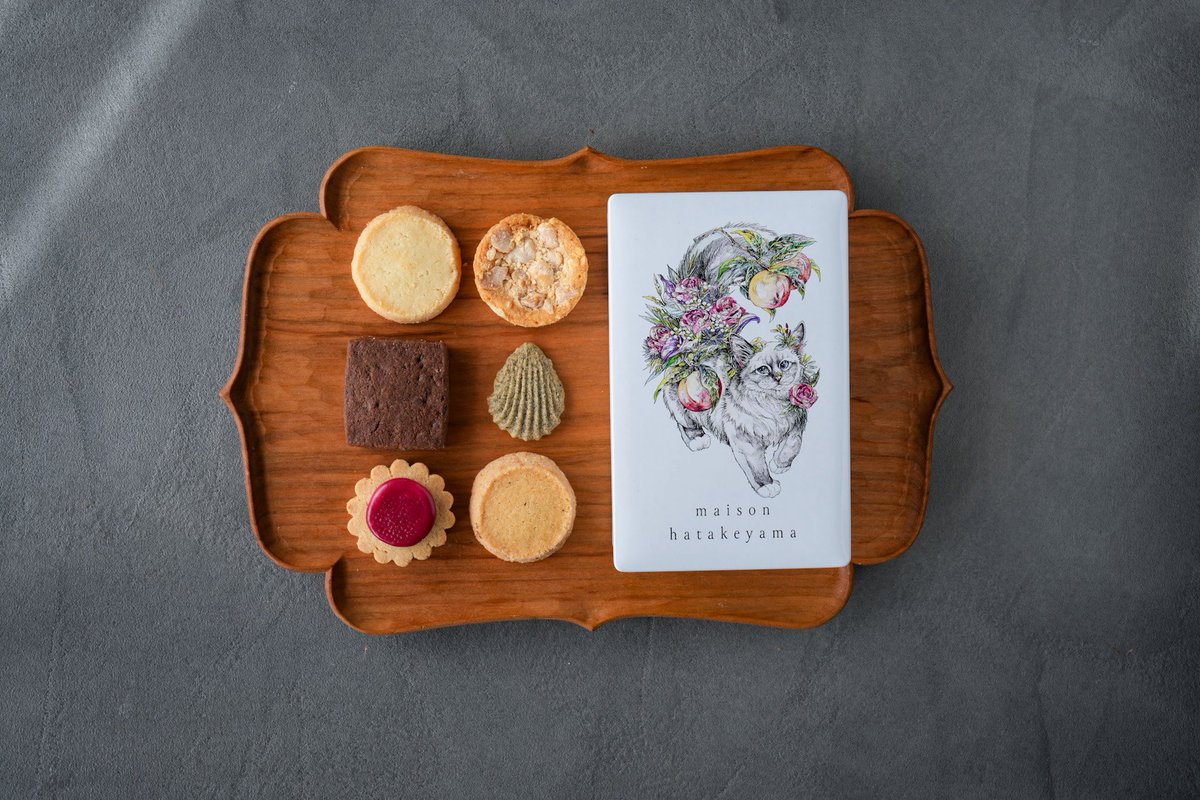 本日はサロン・デュ・ショコラにて、メゾンハタケヤマとして初出店で