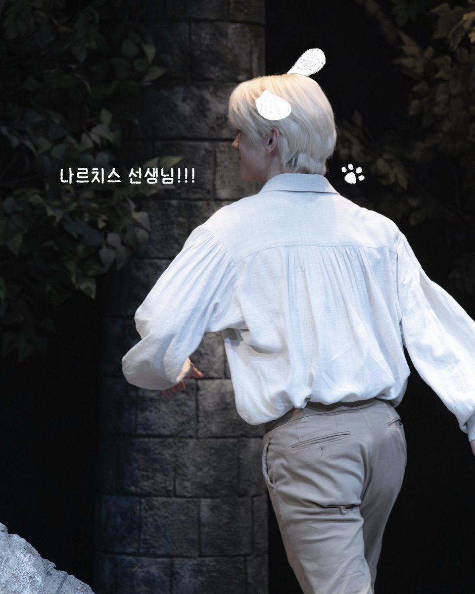 260130 뮤지컬 < 나르치스와 골드문트 >
YES24 마리아브론 전관 포토타임

골드문트 ㅣ #김서환 배우님

나르치스 선생님!!! 🐾