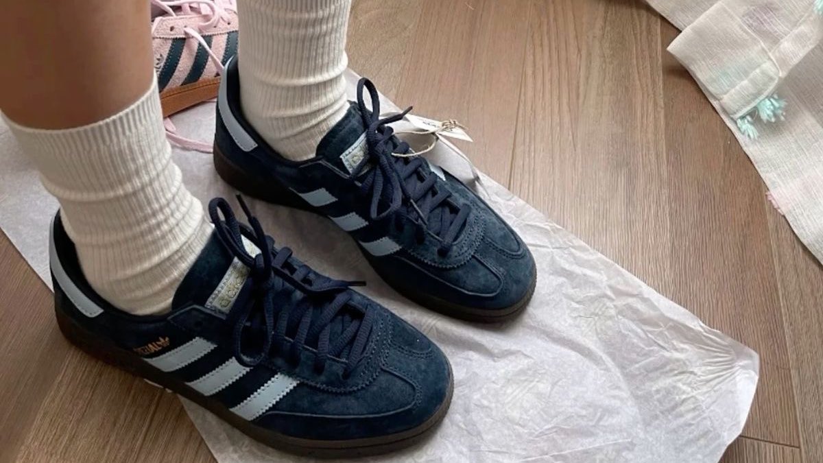 ♡ Adidas spezial *sale up to50%! รอบนี้มาลดโหดมาก ราคาดีสุดๆ ใส่ได้แบบeveryday look สีให้เลือกเยอะมาก ต้องมีติดตู้ไว้สักคู่น้า👱🏻‍♀️🎀🪽｡

💌 ราคาอยู่ในรูป free shipping (มัดจำได้40%)