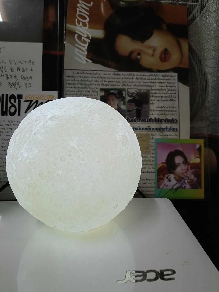 ยูคยอมเองก็คงยืนมองพระจันทร์แล้วคงคิดถึงพวกเราเช่นกัน ขอให้ปลอดภัย ไม่เจ็บไม่ป่วย สนุกในทุกสิ่งที่ทำนะคนเก่ง
#YUGYEOM