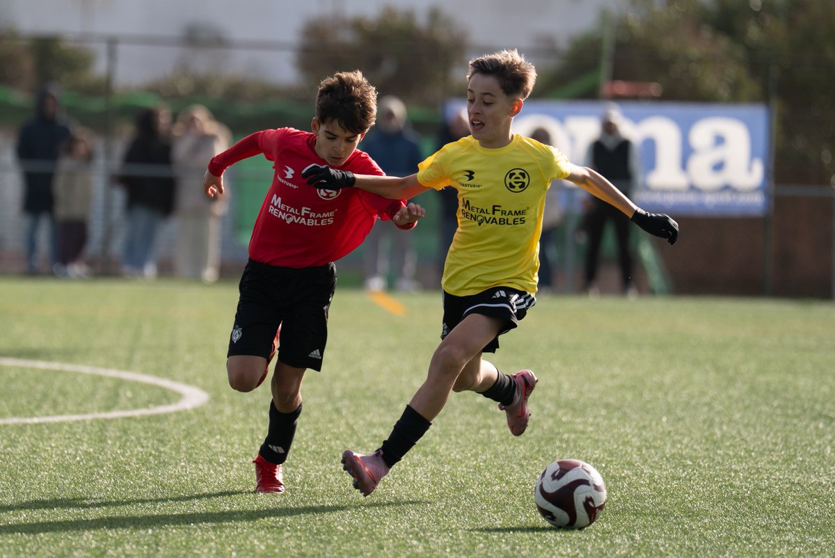 FedExFutbol's tweet photo. ⚽ | #FútbolBase |

📸Algunas imágenes de la 🏆𝐂𝐎𝐏𝐀 𝐌𝐄𝐓𝐀𝐋 𝐅𝐑𝐀𝐌𝐄 de Selecciones Comarcales Alevín F7 que se está celebrando en 📍Bienvenida.

✨¡Talento puro que irá directo a la Selección EXTREMEÑA Sub-12!

🚀Con el impulso de @metalframereno1

#Extremadura💚🤍🖤
#JugamosEnEquipo