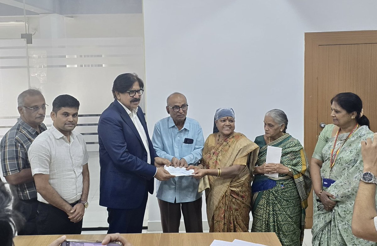 Today I handed over cash compensation cheques to 3 land owners of Avalahalli (Bandapura). SLAO Dr Kantharaj was present.

I thank the landowner for reaching out to me &amp; agreeing to give consent and receive the cash compensation.

Everyday landowners are coming forward as they are