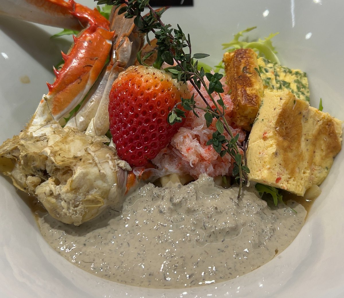 machan0325's tweet photo. 後楽園・French Noodle Factory

・限定『紅ズワイガニの汁なし麺』
・ちょい飲みセット
・ポークカルパッチョ
・キヌアのラタトゥイユ https://t.co/cgGojmA0LT