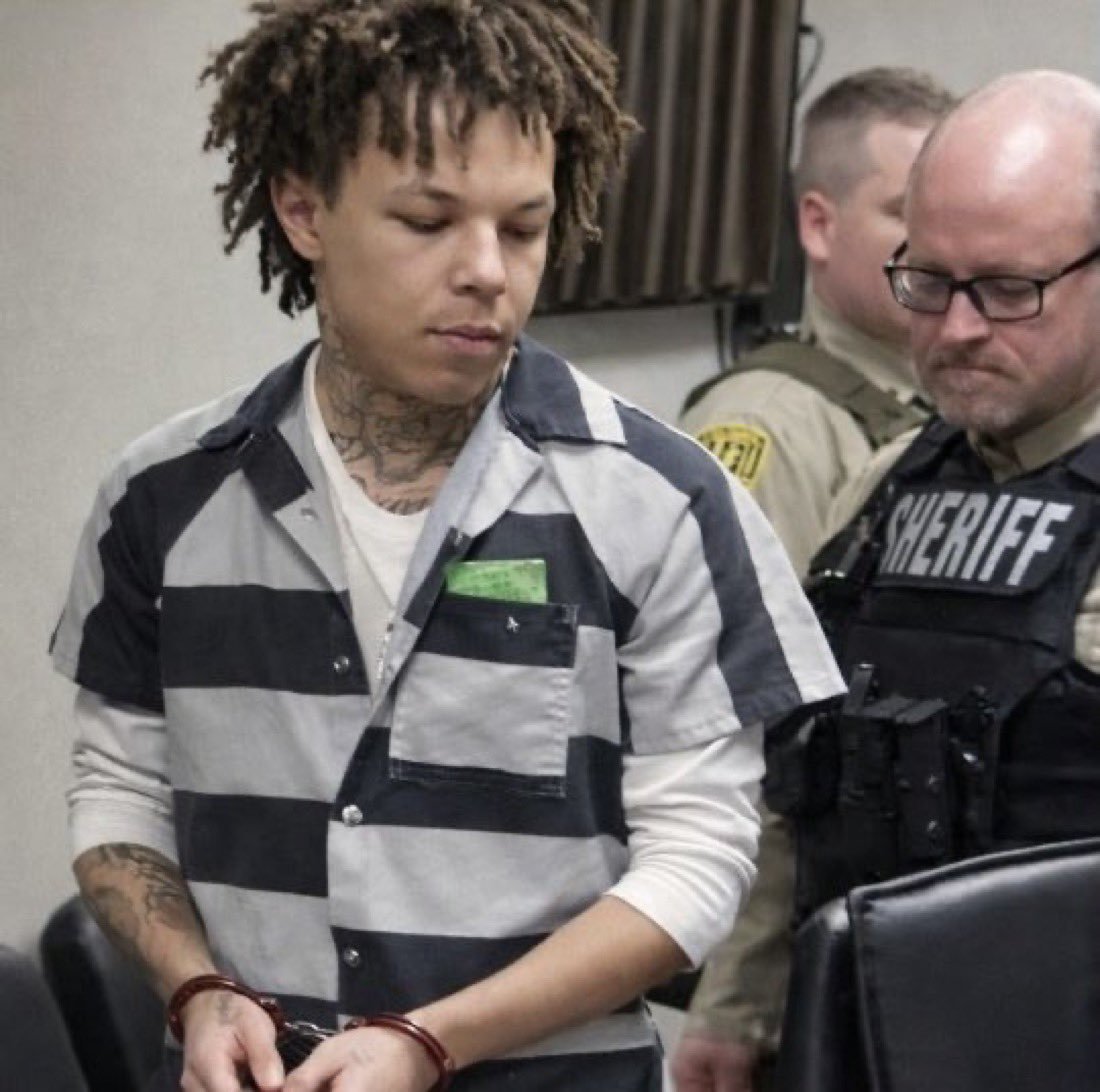 Your White Ex-Husband 🤵‍♂️ (@verbalassault25) on Twitter photo 