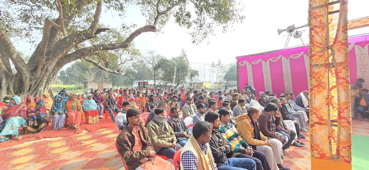 SuneelVMLA's tweet image. राष्ट्रीय स्वयंसेवक संघ द्वारा आयोजित हिन्दू सम्मेलन सकरन के ग्राम पंचायत सुमरावां में सम्पन्न हुआ 
इस अवसर पर विभाग प्रचारक श्री अभिषेक जी भाई साहब का सम्बोधन, मार्गदर्शन प्राप्त हुआ
#highlightseveryone