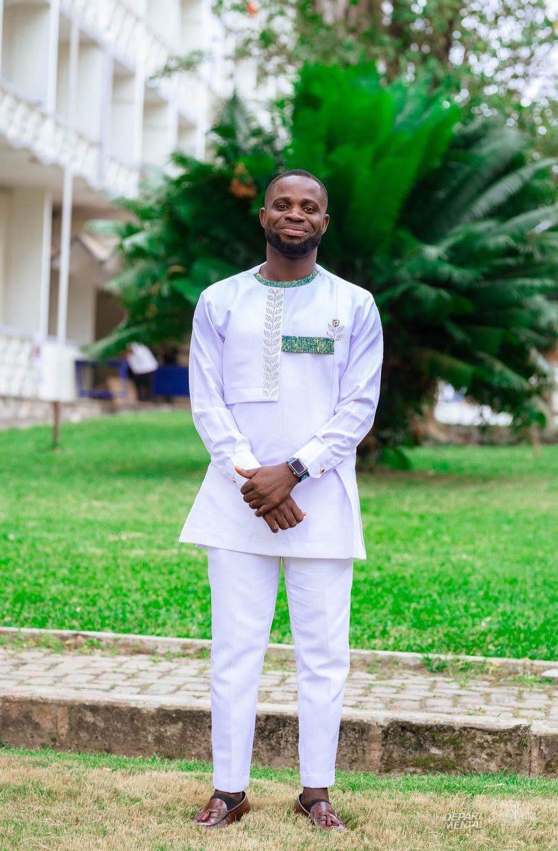 Another year with another blessing from God Yahweh. Happy birthday to myself 
🎊🎂🎁🎉
