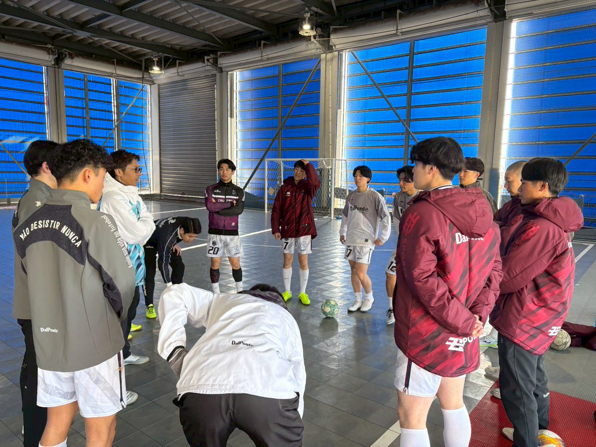 zott_waseda's tweet photo. 【東京都フットサル2部リーグ2025試合結果】
#zott #waseda #raiz
2026/01/31（土）
第11節
🆚美少年倶楽部
@MFP味の素スタジアム

7-2（3-1.4-1） Win‼

得点者：
木村 哉太（No.30）
高木 健汰（No.21）
近藤 広野（No.25）×2
冨澤 拓真（No.26）
吉田 龍吾（No.5）
中田 奏生（No.12）

→最終戦に勝利し、都2部優勝🏆を決めました！

最終成績　8勝1分1敗

皆さまの応援を力にして、優勝を掴み取ることができました。今日も寒い中応援ありがとうございました！