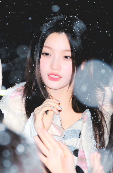 Happy 18th birthday to the amazing Iroha of ILLIT!