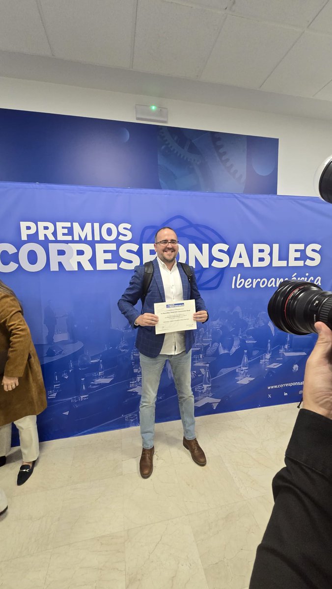 Tú Repueblas tweet media