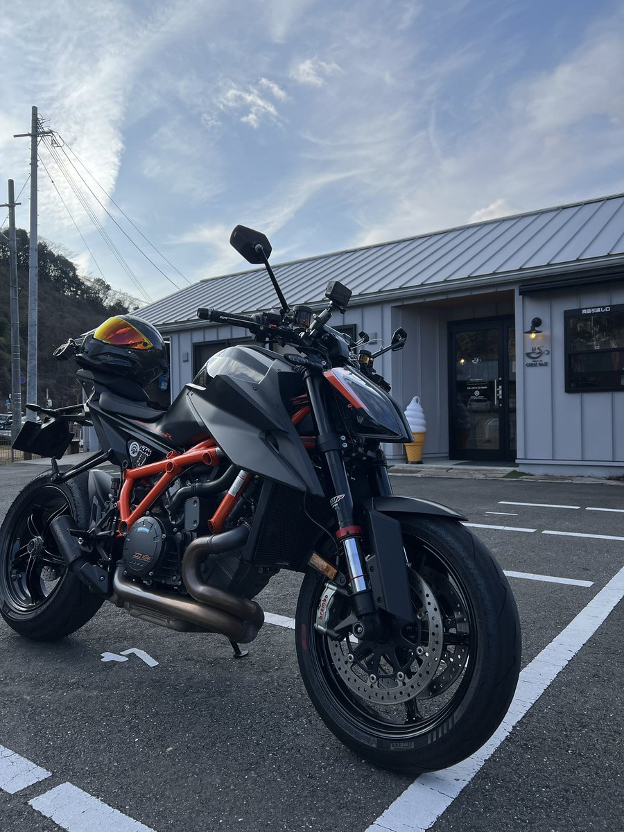 こんばんは🌝今夜は綺麗な月が出てますね😊
今週のMIYAch.は、明日の12:00に動画UP予定です🙇
もし良ければ見てみて下さいね😁
それでは、また明日❗️