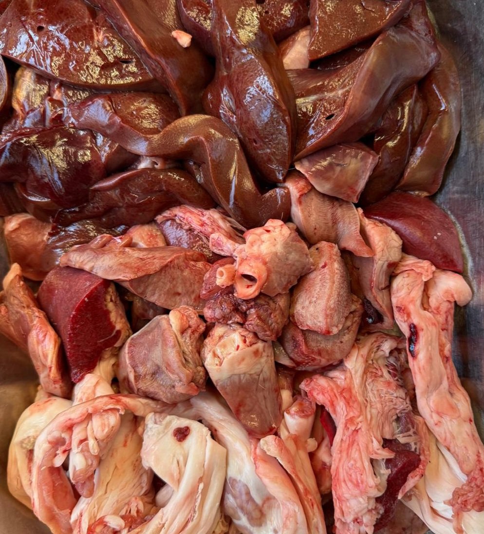 SPECIAL OFFER ALERT - minced pork just £4 per kg, pigs' fry just £10 per kg!🐷